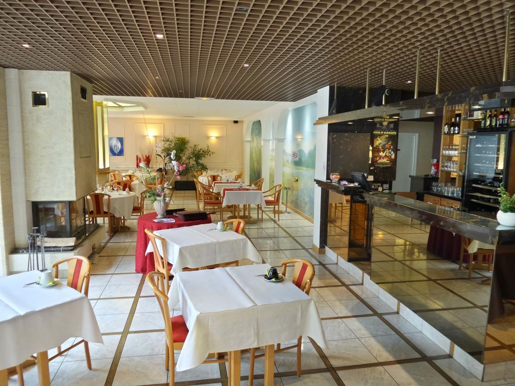 Jura Hotel Restaurant Le Panoramic Сен-Клод Екстериор снимка